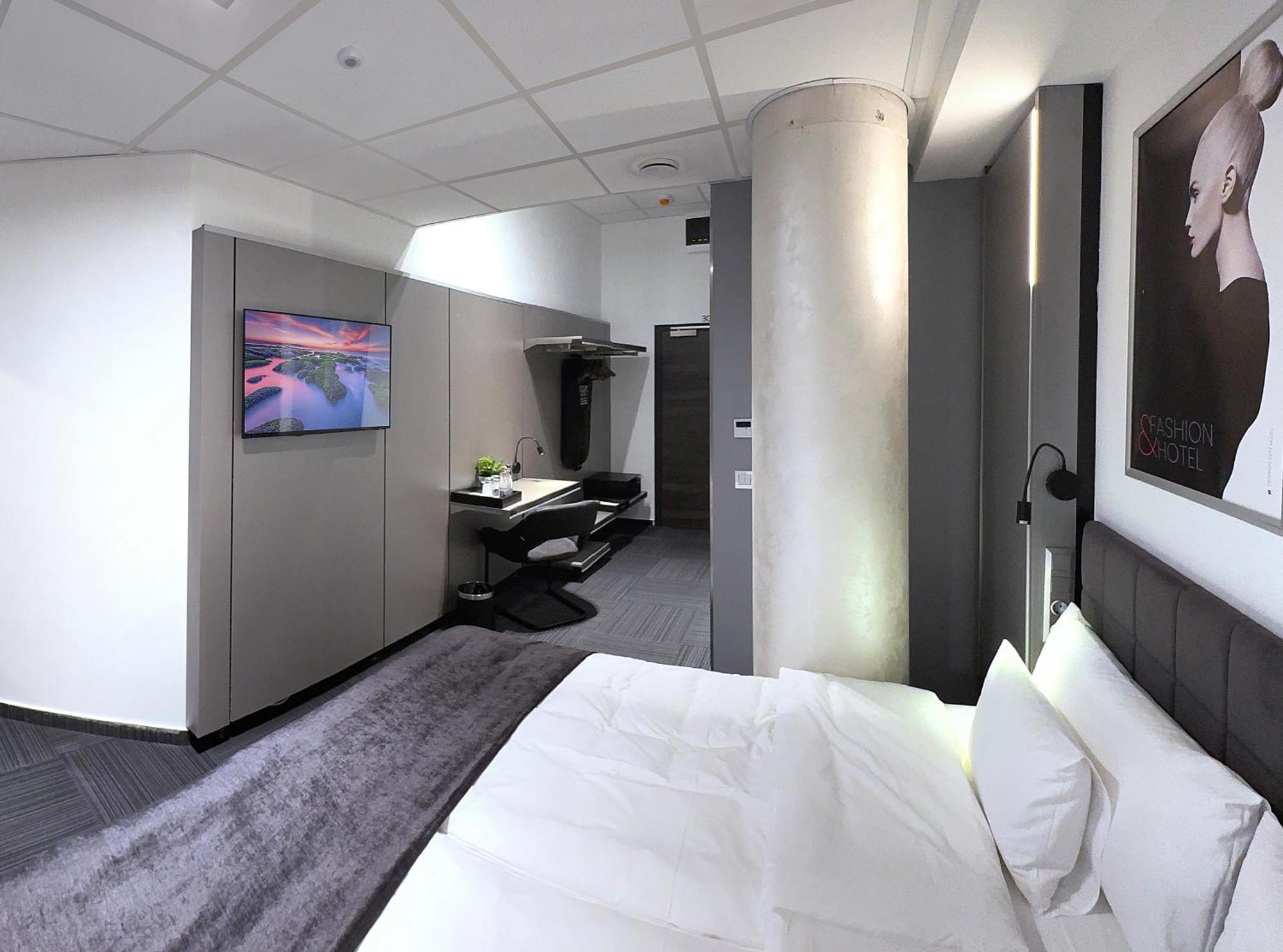 Fashion City Hotel Superior Βουδαπέστη Εξωτερικό φωτογραφία