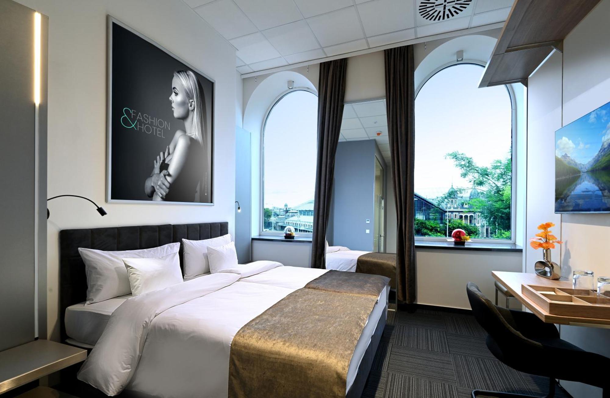 Fashion City Hotel Superior Βουδαπέστη Εξωτερικό φωτογραφία